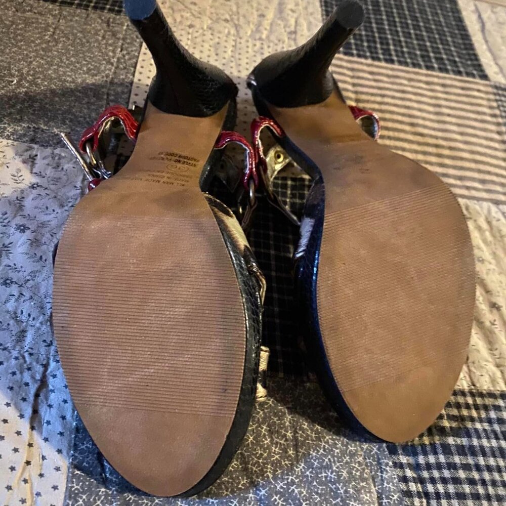 Spring Heels Size 36 - Picture 3 of 3